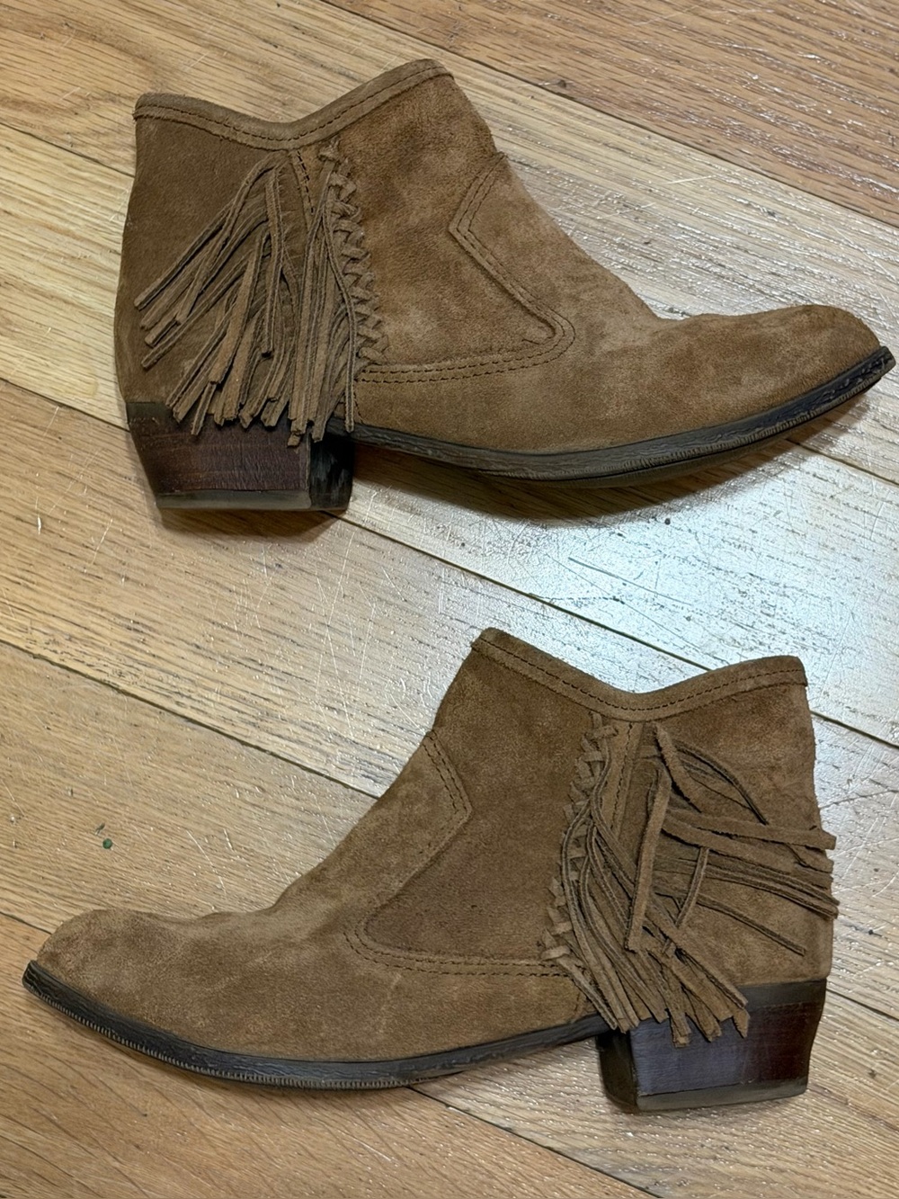 Minnetonka Genuine Leather Brown Suede Blake Fringe Ankle Booties